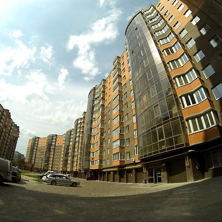 Naberezhnaya Roshen Apartment Vinnytsia Ngoại thất bức ảnh
