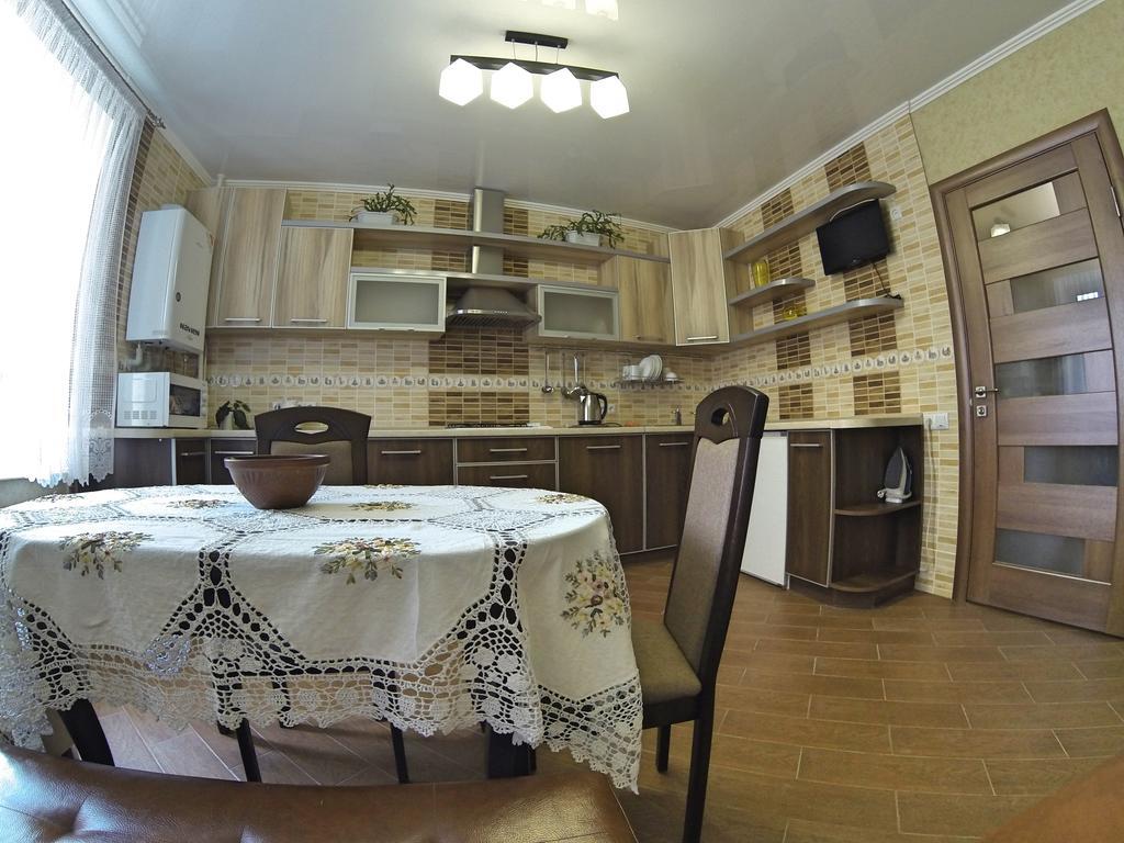 Naberezhnaya Roshen Apartment Vinnytsia Ngoại thất bức ảnh