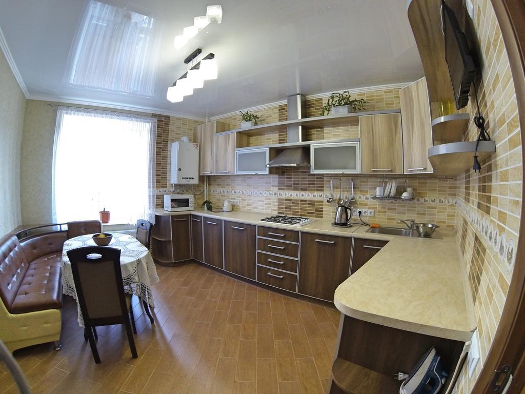 Naberezhnaya Roshen Apartment Vinnytsia Ngoại thất bức ảnh