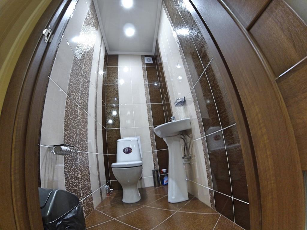 Naberezhnaya Roshen Apartment Vinnytsia Ngoại thất bức ảnh
