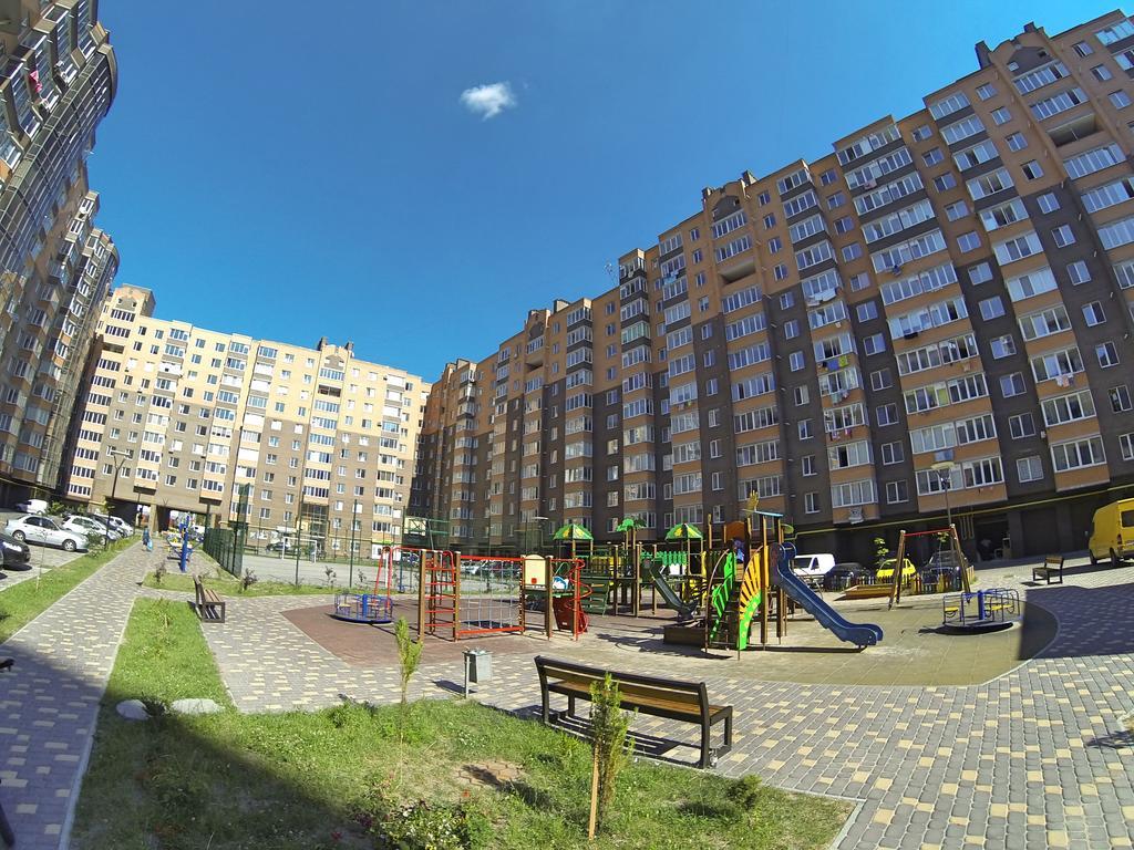 Naberezhnaya Roshen Apartment Vinnytsia Ngoại thất bức ảnh